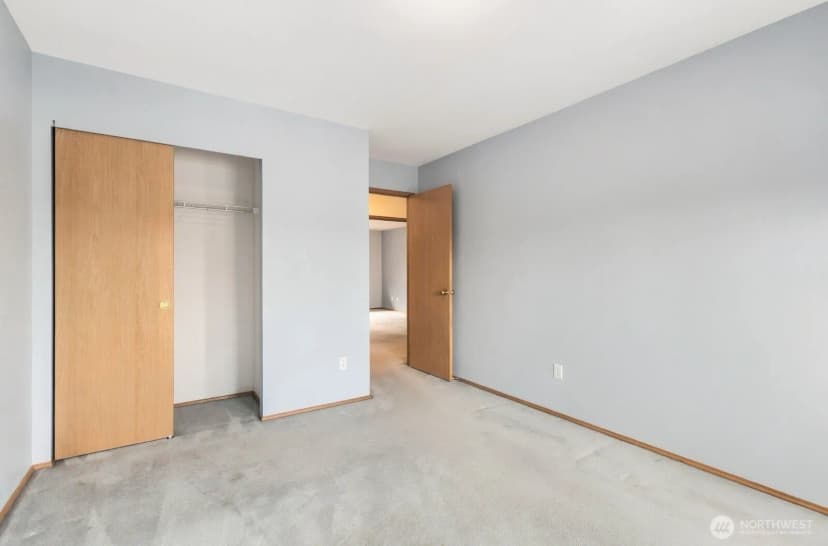 Property photo for 15928 Larch Way, Lynnwood photo 18