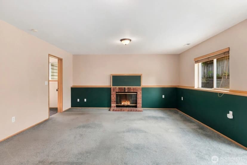 Property photo for 15928 Larch Way, Lynnwood photo 23