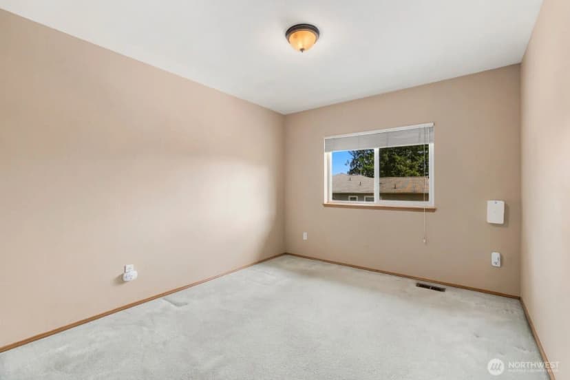 Property photo for 15928 Larch Way, Lynnwood photo 20