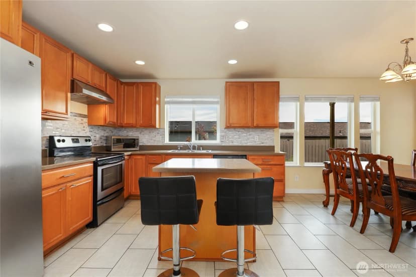 Property photo for 1216 Humphrey Avenue W, Bremerton photo 13