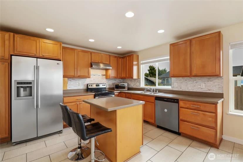 Property photo for 1216 Humphrey Avenue W, Bremerton photo 12