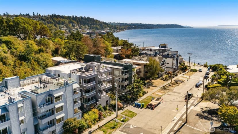 Property photo for 3200 Alki Avenue Sw #201, Seattle photo 24