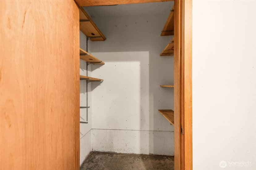Property photo for 3200 Alki Avenue Sw #201, Seattle photo 23