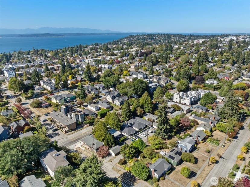 Property photo for 5952 Fauntleroy Way Sw, Seattle photo 19