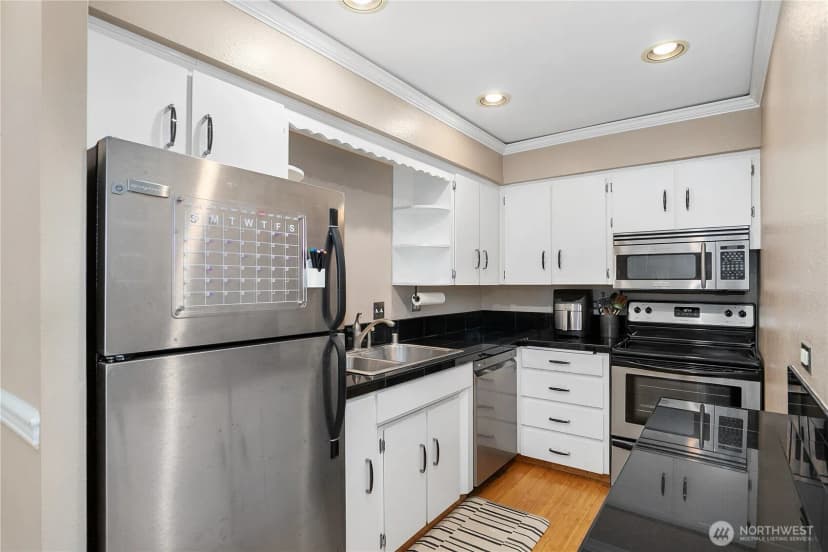 Property photo for 440 St Helens Avenue #202, Tacoma photo 10