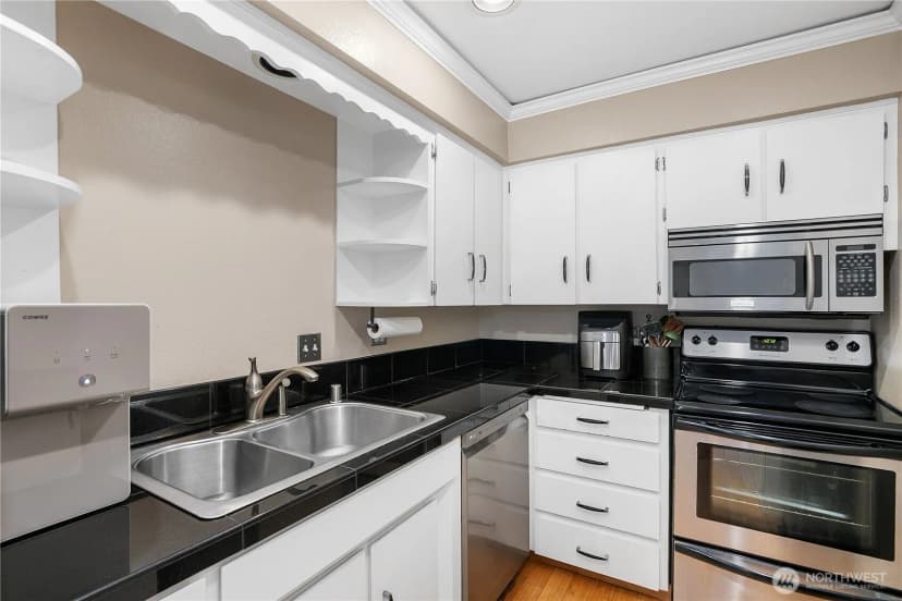 Property photo for 440 St Helens Avenue #202, Tacoma photo 12