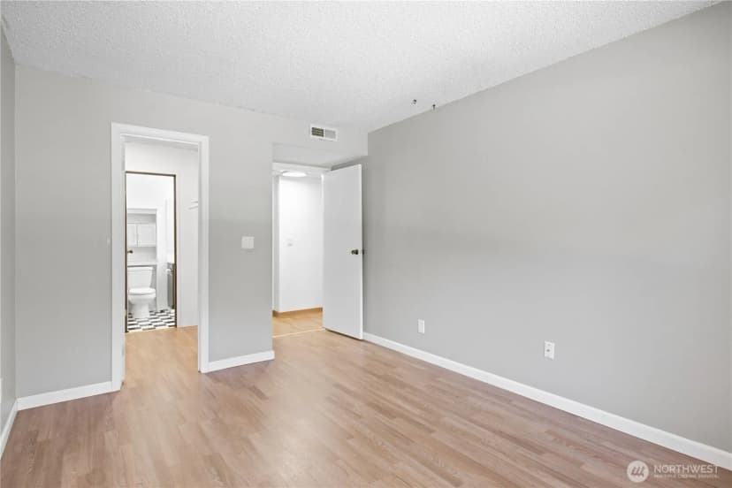 Property photo for 14510 124th Avenue Ne #a7, Kirkland photo 11