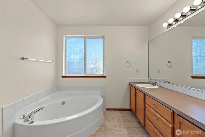 Property photo for 18614 84th Avenue Ct E, Puyallup photo 27
