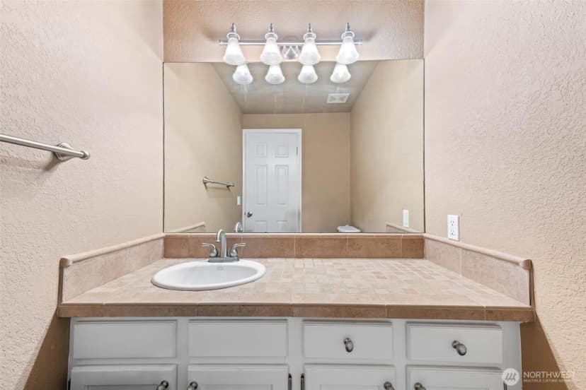 Property photo for 4101 Browns Point Boulevard Ne, Tacoma photo 19