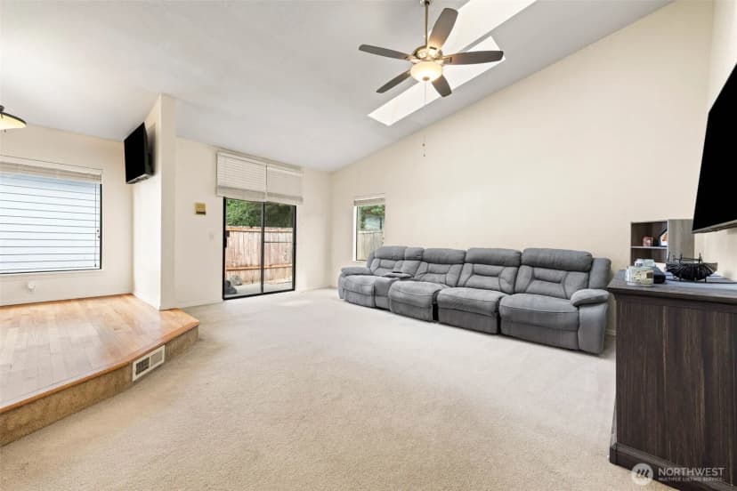 Property photo for 4101 Browns Point Boulevard Ne, Tacoma photo 16