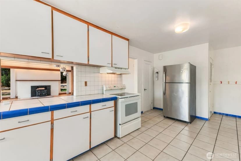 Property photo for 912 S Magnolia Lane, Tacoma photo 12