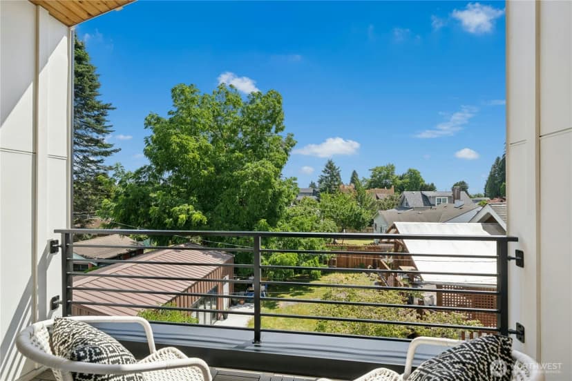 Property photo for 9242 Dayton Avenue N #a, Seattle photo 25
