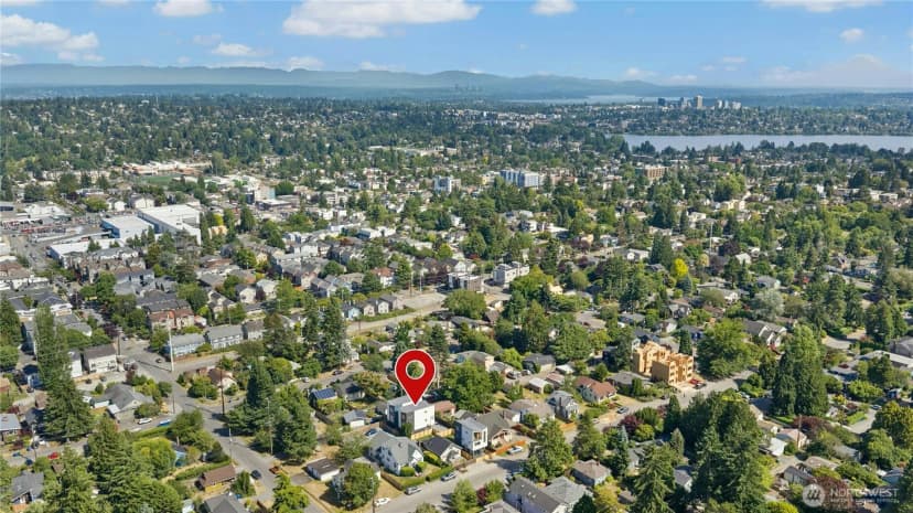 Property photo for 9242 Dayton Avenue N #a, Seattle photo 30