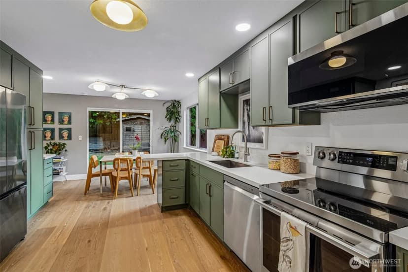 Property photo for 811 Ne 57th Street, Seattle photo 13