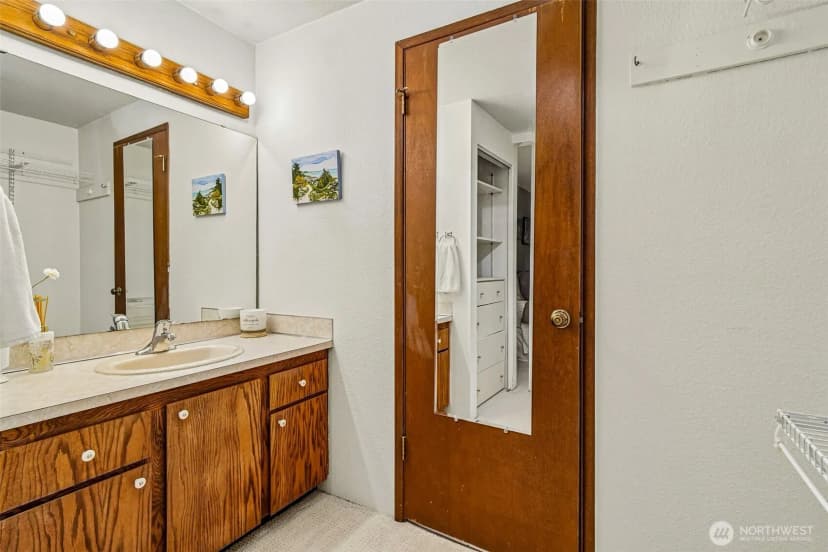 Property photo for 811 Ne 57th Street, Seattle photo 24