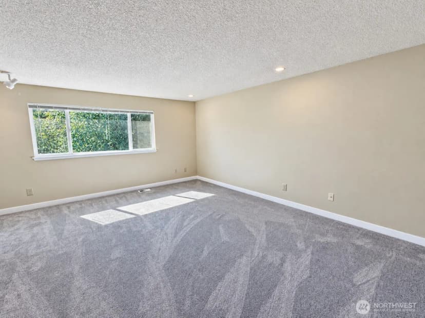 Property photo for 21513 4th Avenue W #c13, Bothell photo 6