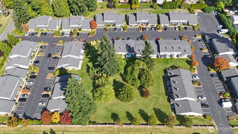 Property photo for 21513 4th Avenue W #c13, Bothell photo 18