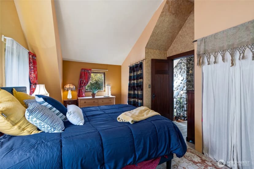 Property photo for 825 Sw Winter Springs Lane, Port Orchard photo 23