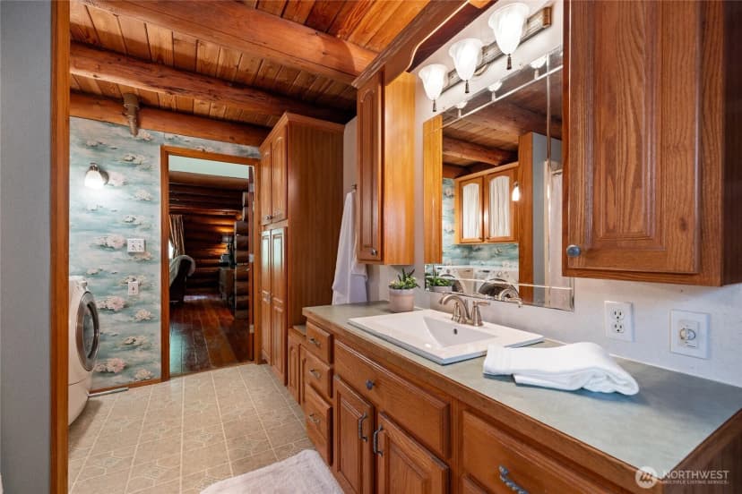 Property photo for 825 Sw Winter Springs Lane, Port Orchard photo 19
