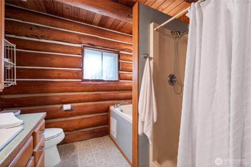 Property photo for 825 Sw Winter Springs Lane, Port Orchard photo 18
