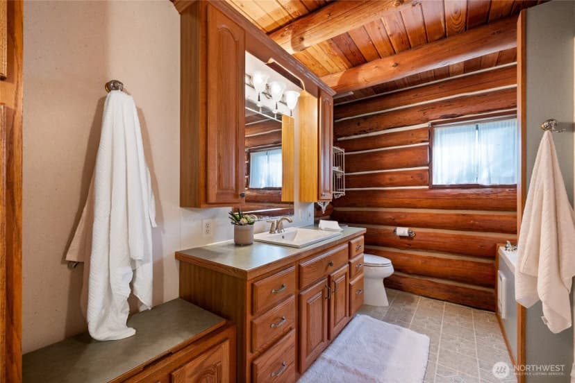Property photo for 825 Sw Winter Springs Lane, Port Orchard photo 17