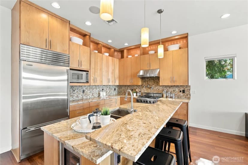Property photo for 19408 Richmond Beach Drive Nw #a, Shoreline photo 11