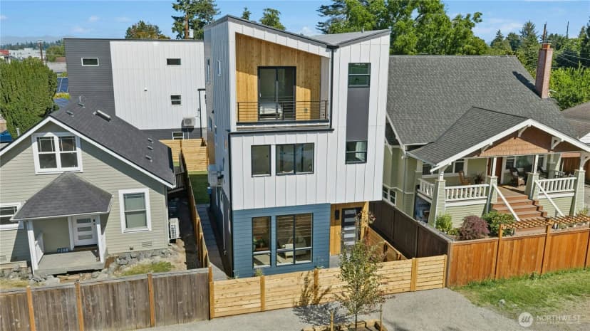 Property photo for 9240 Dayton Avenue N, Seattle photo 37
