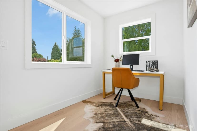 Property photo for 9240 Dayton Avenue N, Seattle photo 20