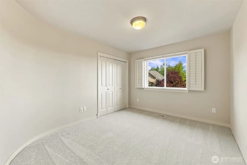 Property photo for 23431 Ne 10th Place, Sammamish photo 23