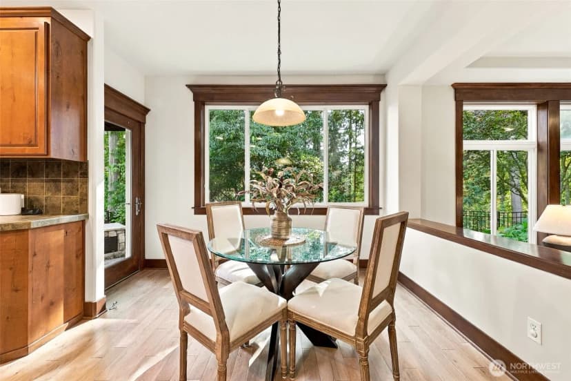 Property photo for 23431 Ne 10th Place, Sammamish photo 10