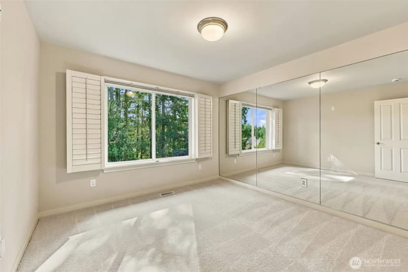 Property photo for 23431 Ne 10th Place, Sammamish photo 14