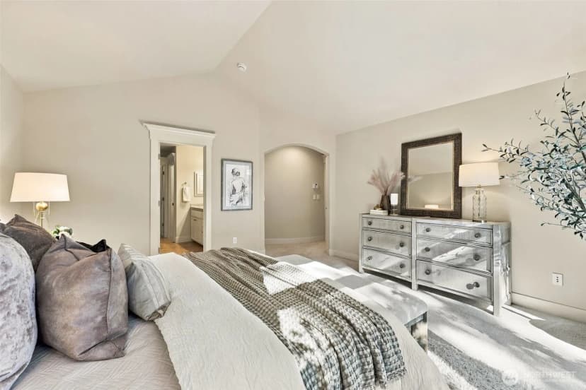 Property photo for 23431 Ne 10th Place, Sammamish photo 18