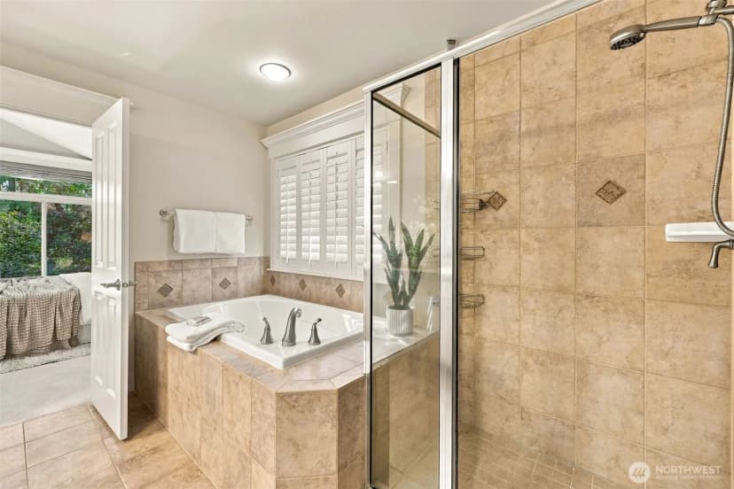 Property photo for 23431 Ne 10th Place, Sammamish photo 20