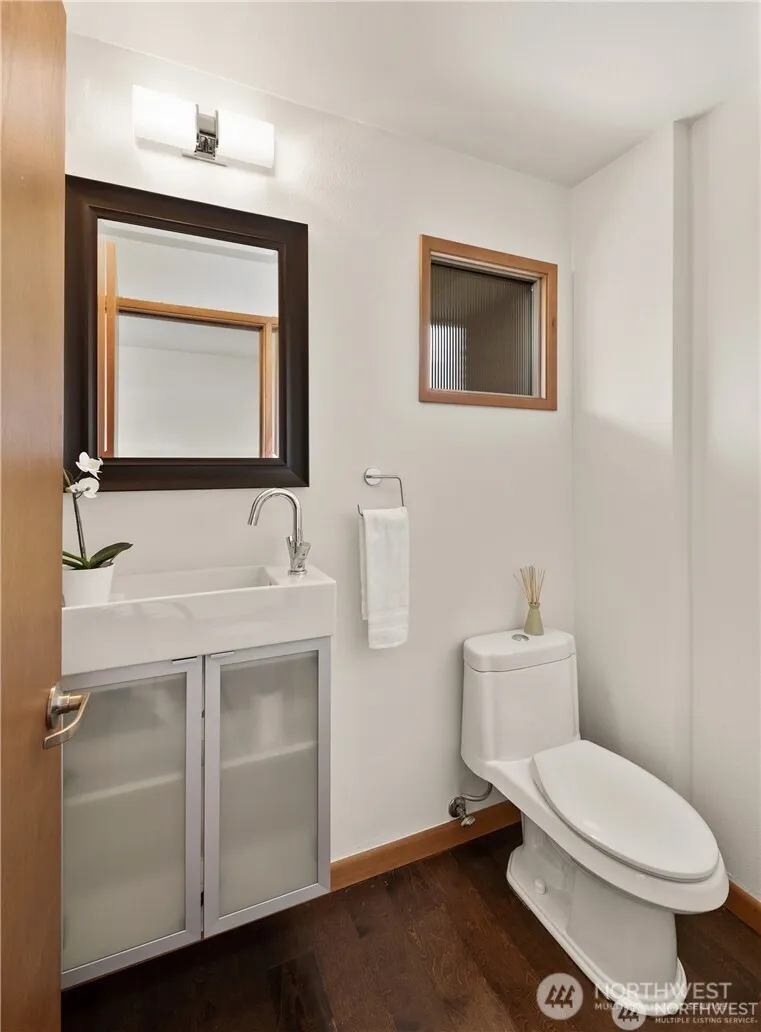 Property photo for 11704 Palatine Avenue N, Seattle photo 15