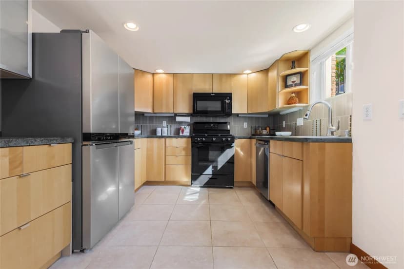 Property photo for 11704 Palatine Avenue N, Seattle photo 27