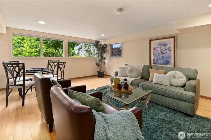 Property photo for 11704 Palatine Avenue N, Seattle photo 29