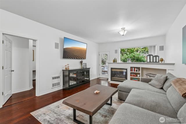 Property photo for 733 114th Street Sw #w103, Everett