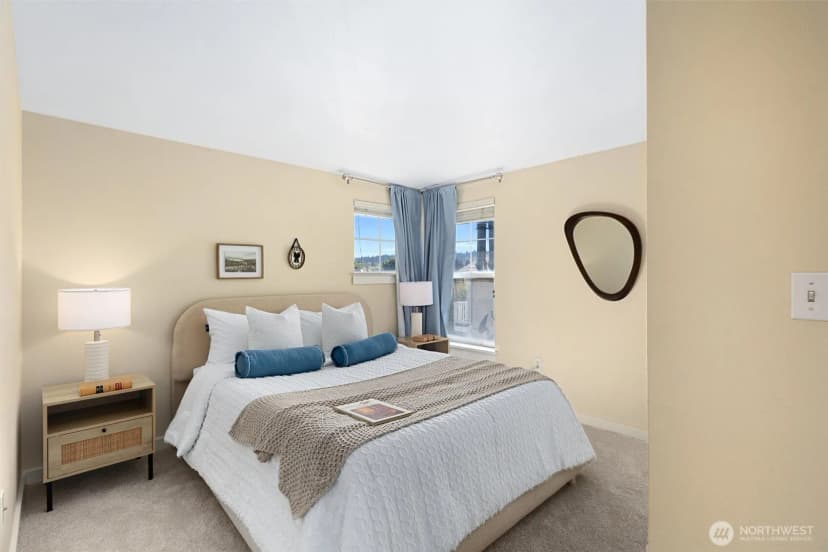 Property photo for 2628 B 57th Street, Seattle photo 14