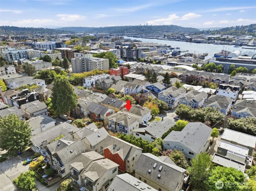 Property photo for 2628 B 57th Street, Seattle photo 3