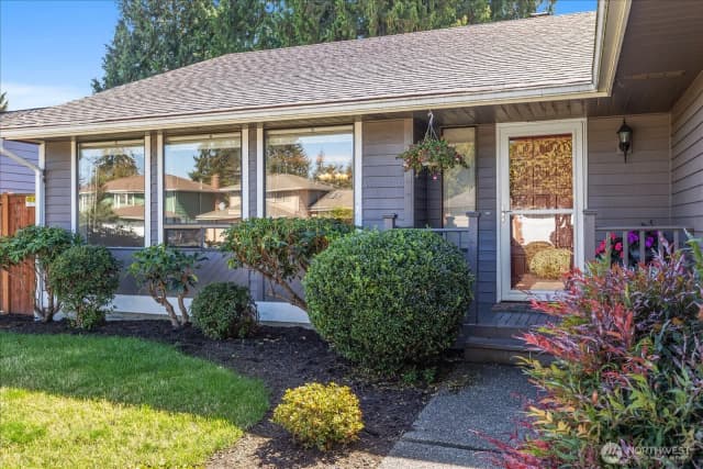 Property photo for 722 89th Street Se, Everett photo 3