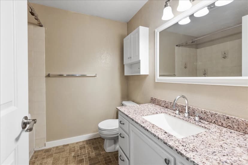 Property photo for 722 89th Street Se, Everett photo 24