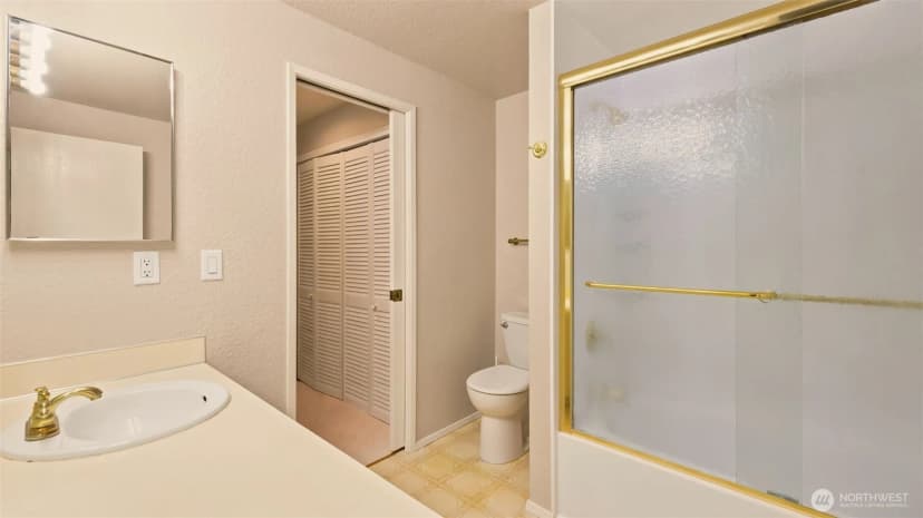 Property photo for 1850 Grant Avenue S #d5, Renton photo 17