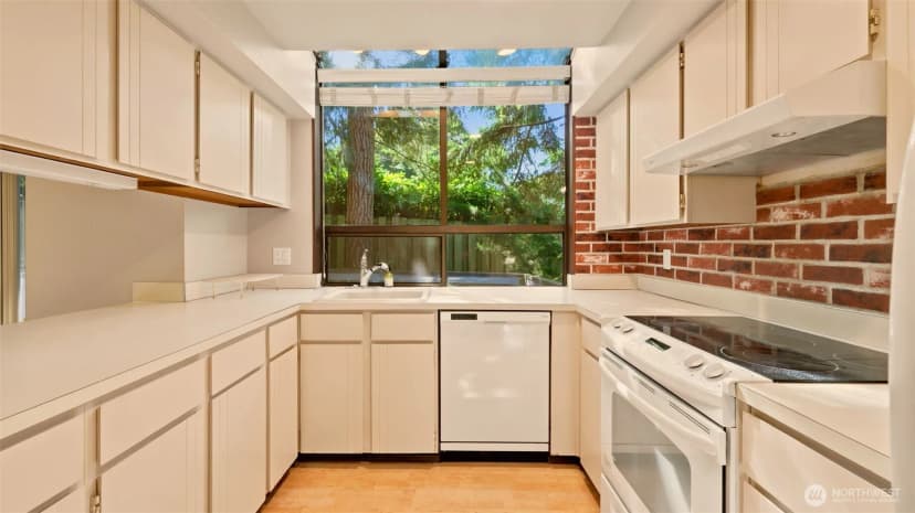 Property photo for 1850 Grant Avenue S #d5, Renton photo 9