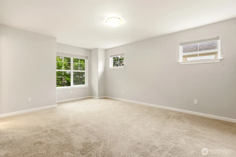 Property photo for 17520 12th Avenue Ne #b, Shoreline photo 10