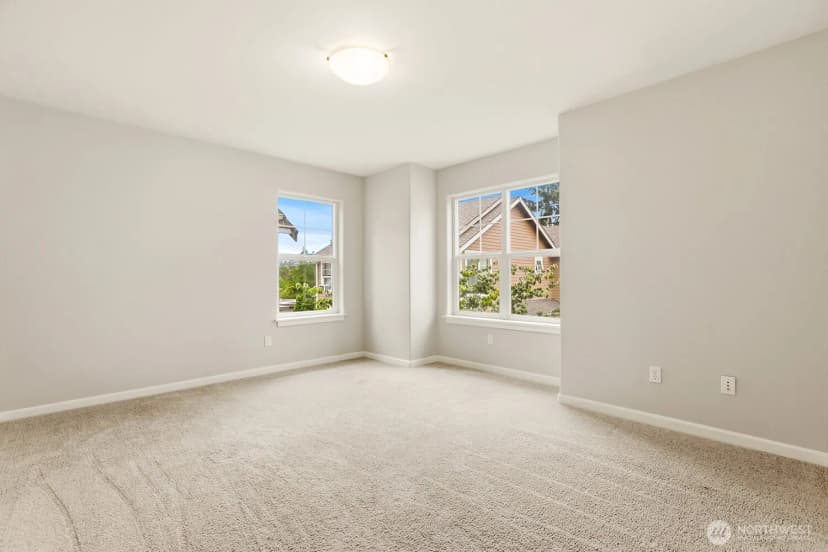 Property photo for 17520 12th Avenue Ne #b, Shoreline photo 15