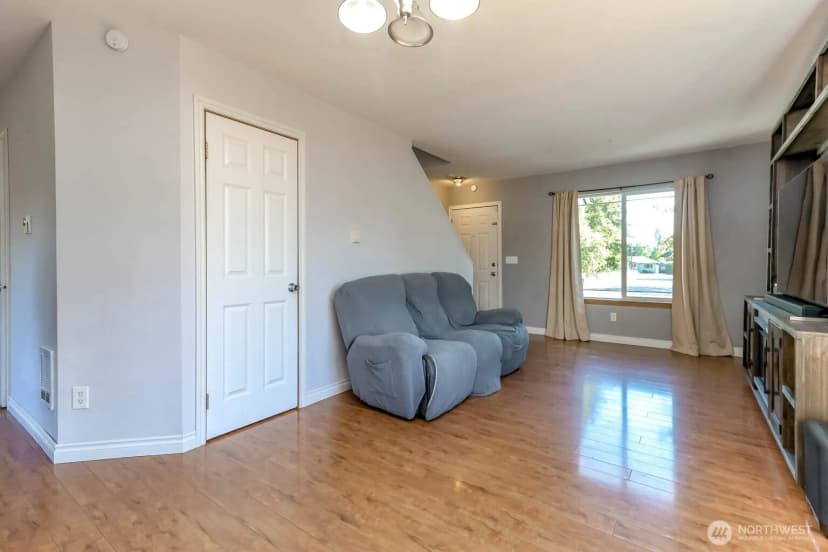 Property photo for 12211 2nd Avenue Ct E, Tacoma photo 6