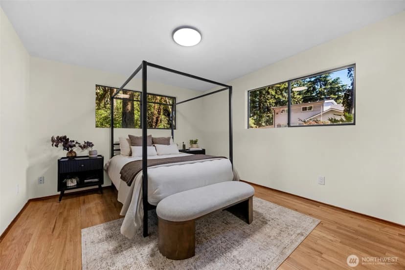 Property photo for 12521 2nd Avenue Ne, Seattle photo 18