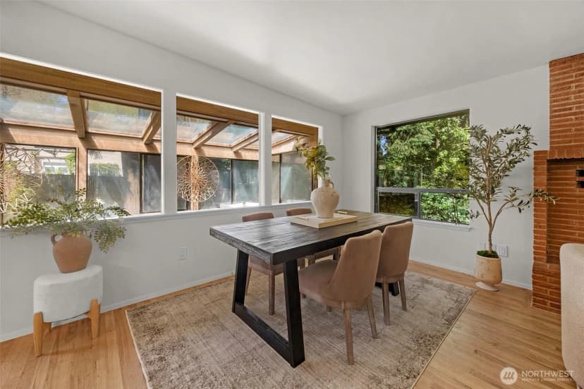 Property photo for 12521 2nd Avenue Ne, Seattle photo 12