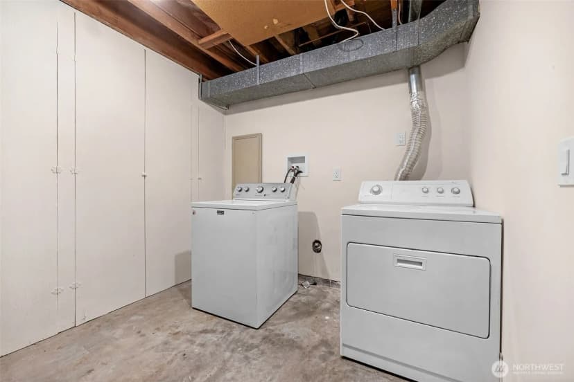 Property photo for 12521 2nd Avenue Ne, Seattle photo 25