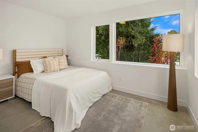 Property photo for 530 W Barrett Street, Seattle photo 17